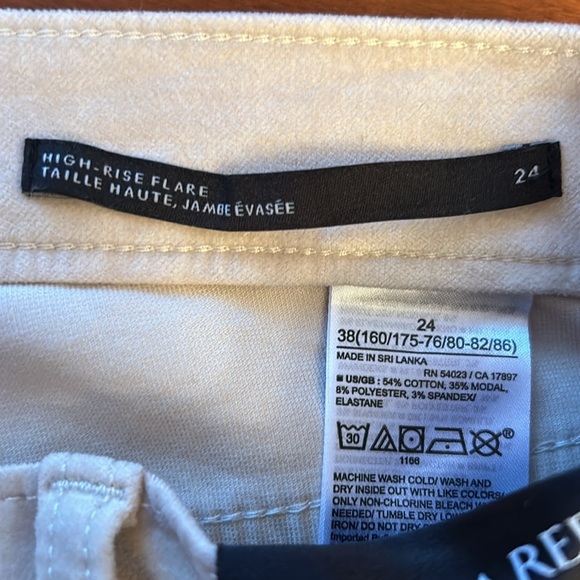 BANANA REPUBLIC The Flare Velvet Premium Jean size 24 - Picture 12 of 12